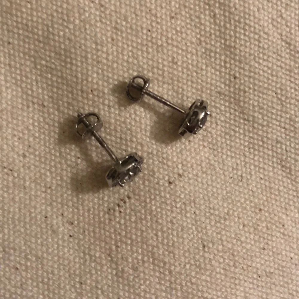 💎 Pompeii 3 1 ct. tw. 14k gold screw back earrings - Picture 5 of 16